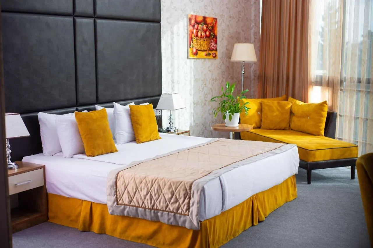 באקו Hotel Square Inn